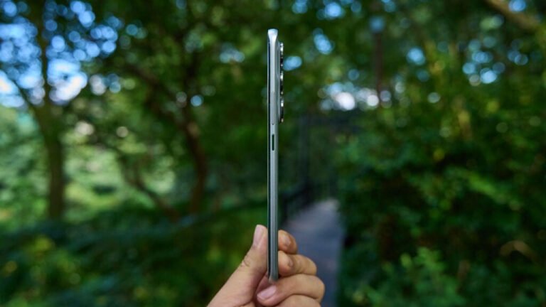 Infinix Hot 60 Pro+ Guinness Rekoru: Dünyanın En İnce 3D Kavisli Ekrana Sahip Telefonu