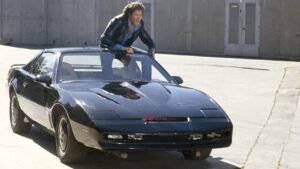 Kara Şimşek Yeniden Yolda: Knight Rider Siddetli Bir Yeniden Yapım mı?