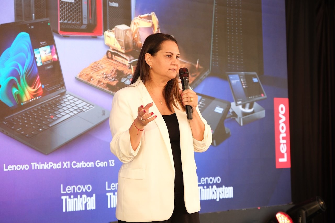 Lenovo Think Ürün Ailesiyle Yapay Zeka Destekli İş Akışlarını Güçlendirmek