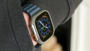 Apple Watch Ultra 3: Ekran Genişletici Yeniliklerle Dikkat Çeken Tasarım