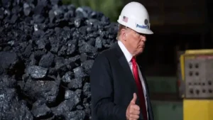 Güneş ve Rüzgarın Yükselişi: ABD Enerji Üretiminde Fosillerin Geride Kalması