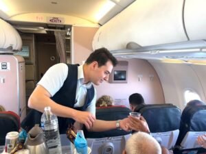 İç Hat Uçuşlarında Su Ikramında Yeni Düzen: Plastik Bardak ve Kapalı Su Uygulaması