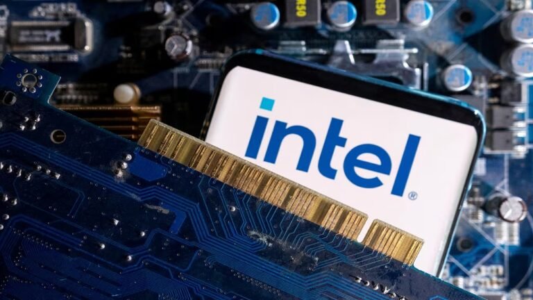 Intel’in Yatırımları ve Pazar Mücadelesi: Ar-Ge Harcamaları Zirvede Ancak Verimlilik Zorlukları Devam Ediyor