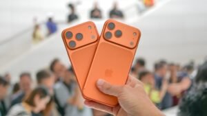 İPhone Air ve iPhone 17 Pro’da Yeni Görüntü Kusurları: Siyah Kareler ve Beyaz Dalgalı Çizgiler