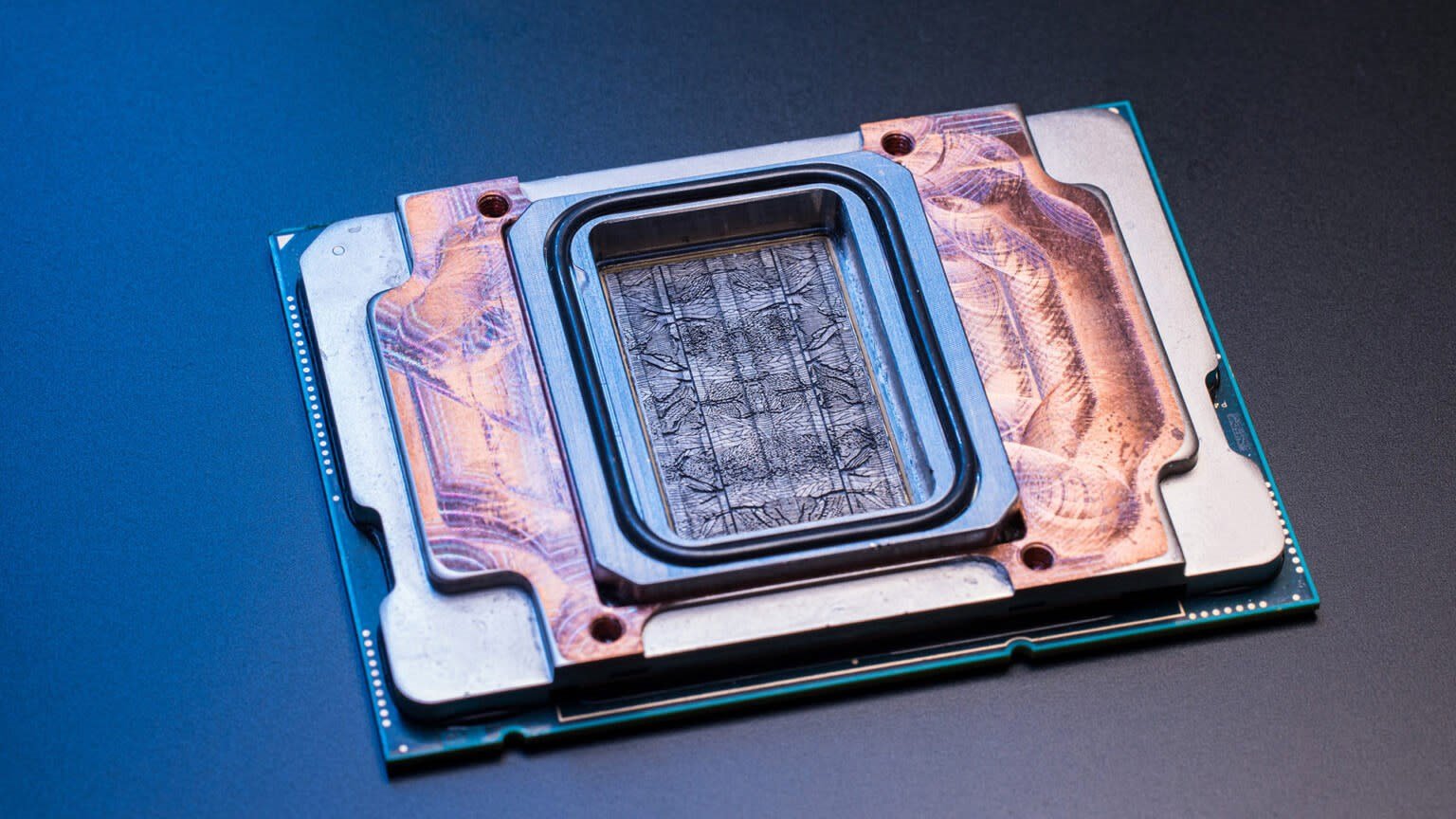 Microsoft’un Mikroakışkan Soğutma Devrimi: GPU’larda Verimlilik ve Hız için Doğadan İlham Alan Çözüm