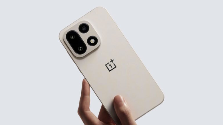 OnePlus 15: 165 Hz Ekran ve Üst Düzey Oyun Performansıyla Gelen Yeni Amiral
