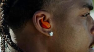 Powerbeats Fit: Beats ailesine yeni, daha küçük şarj kutusuyla gelen kulak içi model