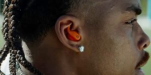 Powerbeats Fit ile Yeni Nesil Kulak İçi Deneyim: Küçülen Şarj Kutusu, Uzun Pil Ömrü