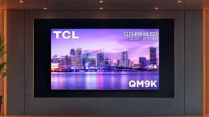 TCL QM9K: Gemini yapay zekalı ve varlık algılama özellikli 4K QD-Mini LED televizyonu piyasaya sürüyor