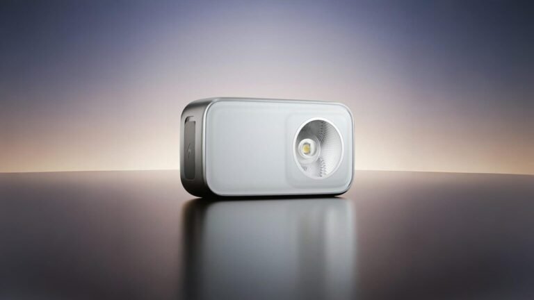 Xiaomi Mijia Outdoor Multifunctional Light: Aksiyon Dolu El Feneriyle Tanışın