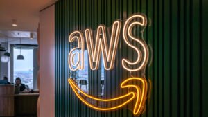 AWS Kesintisi: Küresel Hizmetleri Vuran Büyük Çökmeyi Anatomisi ve Etkileri