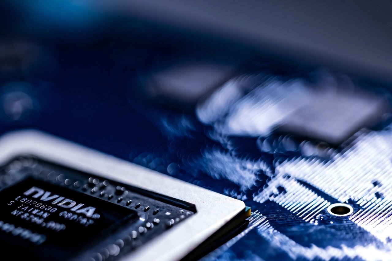 Çin’in Muharebesi: Yüksek Performanslı Çipler ve Nesnelerin Yarışında Yeni Stratejiler