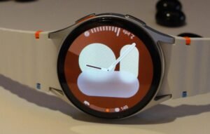 Galaxy Watch 7 için One UI 8 Watch Güncellemesi: Wear OS 6 Tabanlı Yenilikler ve Kurulum Rehberi