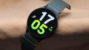 Galaxy Watch 7 için One UI 8 Watch Kararlı Güncellemesi Başladı: Wear OS 6 Tabanlı Yeni Özellikler ve İyileştirmeler