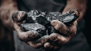 Güneş ve Rüzgarın Yükselişi: 2025 İlk Yarıda Enerji Dönüşümünün Kilit Noktaları