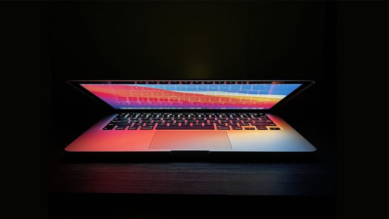 OLED Geçişi İçin Apple’ın Önümüzdeki Yıl İçin Planları ve Beklentiler