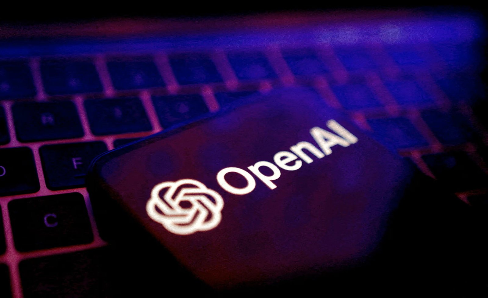 OpenAI'nin İkinci El Hisse Satışıyla Değerlemesi Rekor Kırdı: Yükselen Büyüme ve Stratejiler