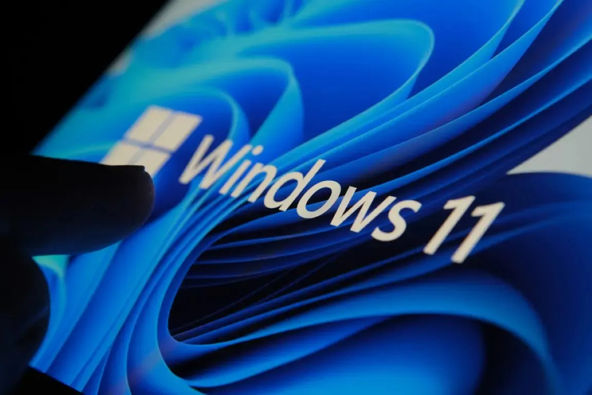 Windows 11 Kurulumunda Microsoft Hesabı Kilitleri ve Yerel Profil Tartışması