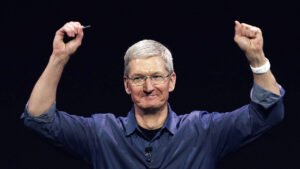 Apple’da Halefiyet İçin Yoğunlaştırılan Hazırlıklar: Tim Cook’un Devri İçin Öne Çıkan Aday John Ternus