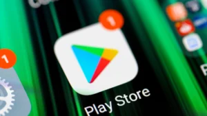Google Play Store’da Yapay Zeka Destekli Yorum Özeti Özelliği: Kademeli Kullanıma Başladı