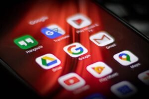 Google Play’in Enerji Tetikleyici Etiketleri: Arka Plan Aktivitesi ve Uykuyu Kısıtlayan Uygulamalar İçin Yeni Standartlar