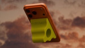 Hikawa ile Apple İş Birliği: iPhone İçin Hem Tutacak Hem Stand Görevi Gören Yeni Aksesuar