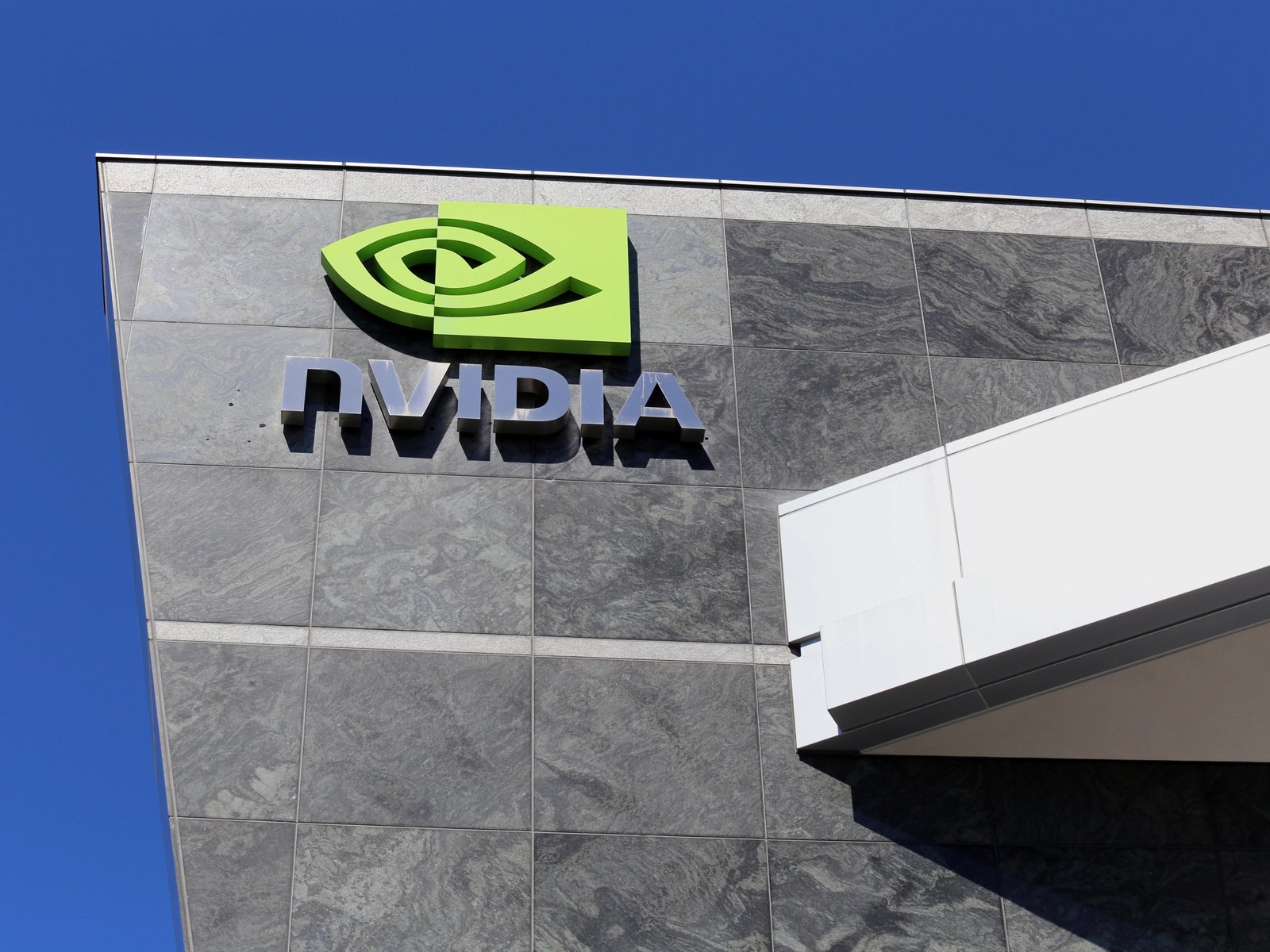 Kazakistan ile Nvidia İşbirliği: 2 Milyar Dolarlık Yapay Zeka Altyapısı ve Küresel Karbon Ayak İzini Düşüren Anlaşma