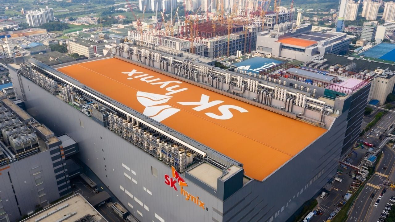 SK Hynix: İleri Kapasite Artışının Piyasaya Etkisi ve AI Talebinin Kısa Vadide Belirsizliği