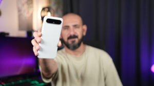 TECNO SPARK Slim 5G: İncelik ve Gücü Bütünüyle Dengeleyen Akıllı Telefon