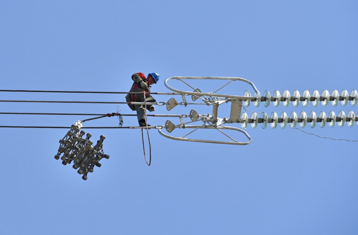 Batı-Doğu Enerji Koridoru: Baiyin Hattı ile Türkiye Benzeri Olmayan UHV İletim Başarısı