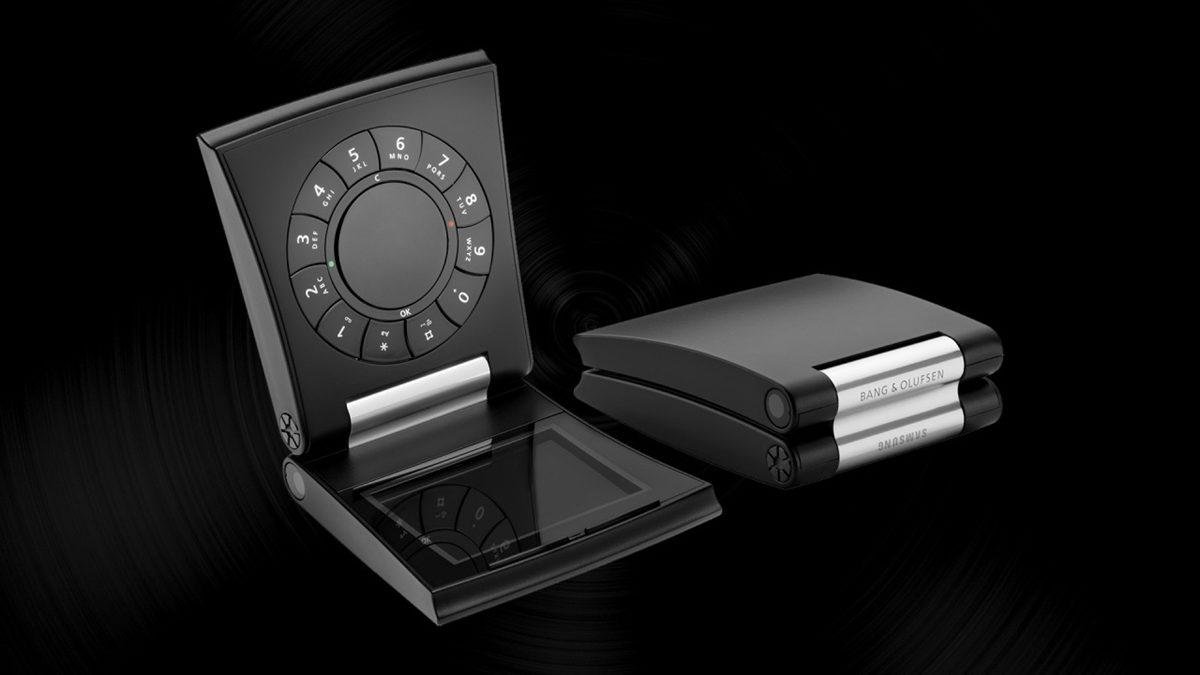 Çılgın Tasarım Hikayeleri: Absürt Telefon Özellikleri ve Dönemin En Merak Uyandıran Modası