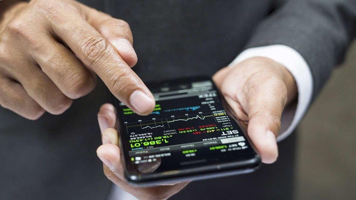 Fiyat Farklarının Arkasındaki Mantık: Uygulamalar Arası Gecikme ve Fiyatlandırma Farkları