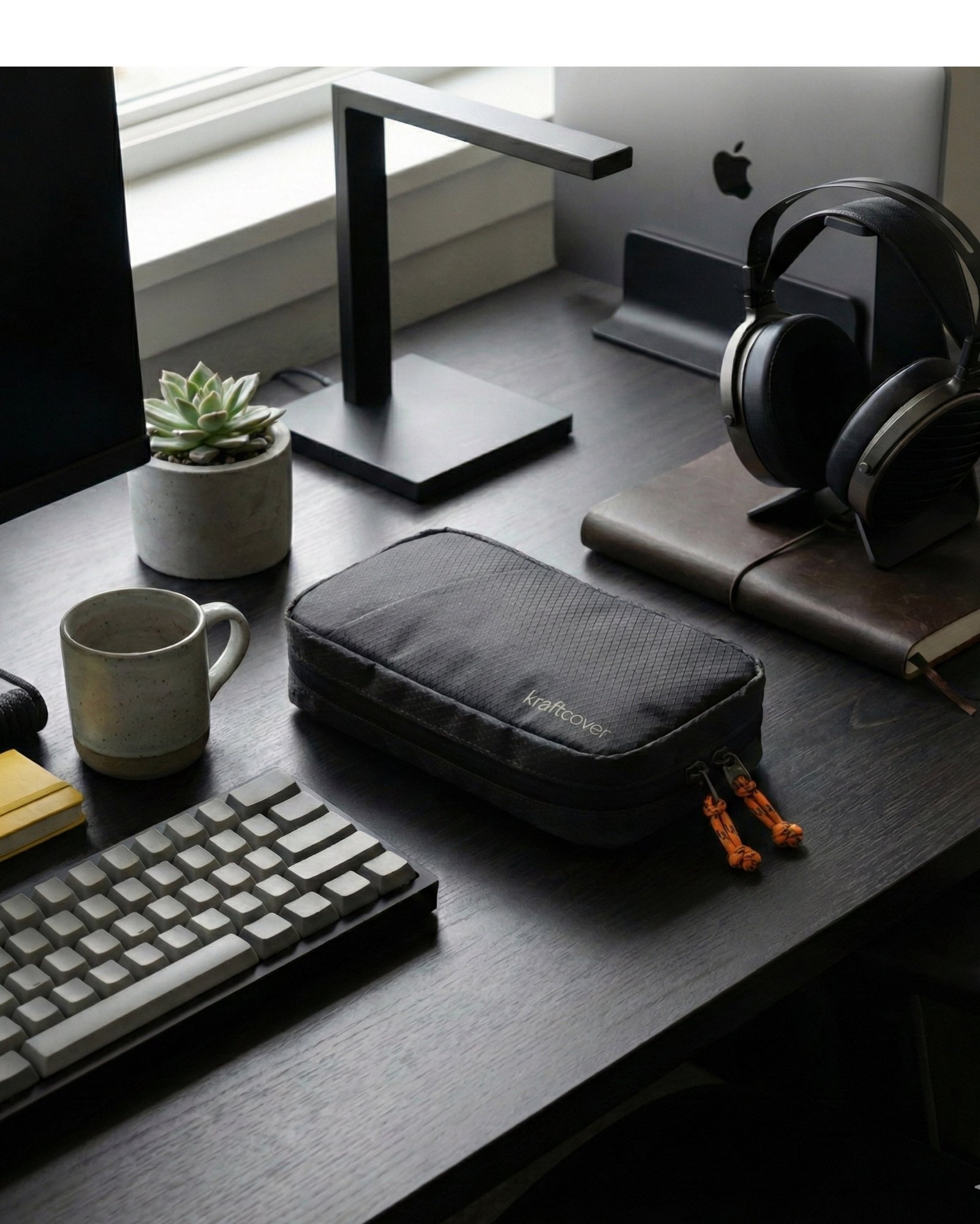 Kablo Sürtünmesini Aşan Taşınabilir Çekmece: KraftCover Tech Kit Noir İncelemesi