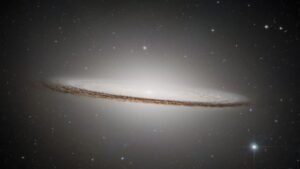 Kozmik Ağlar ve Dönen Filament: 14 Galaksinin Sıra Dışı Hizalanması