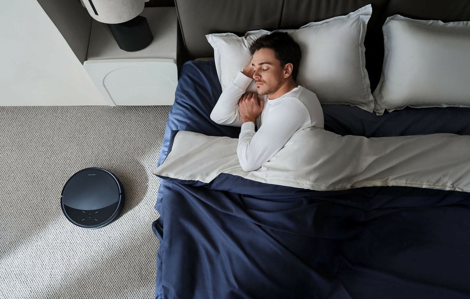 Saros 10R: Minimalist Tasarımda Yüksek Performanslı Akıllı Robot Süpürge