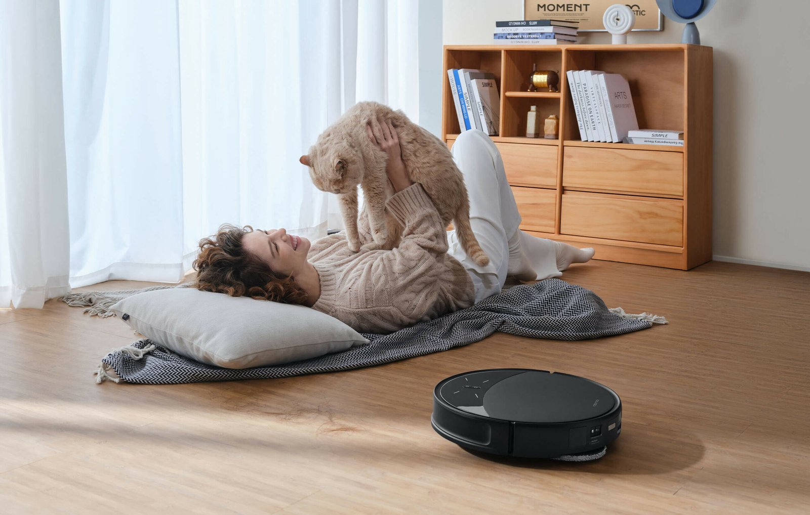 Saros 10R: Minimalist Tasarımda Yüksek Performanslı Akıllı Robot Süpürge