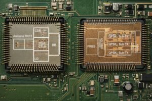 140 GHz Bandında Yeni Nesil Kablosuz Alıcı-Verici Çipi: Veriyi Kablolara Taşımadan Aktarmada Çığır