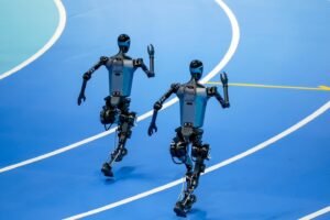 2025’in İnsansı Robot Devrimi: Trafikten Ev İşlerine Genişleyen Yetkinlikler