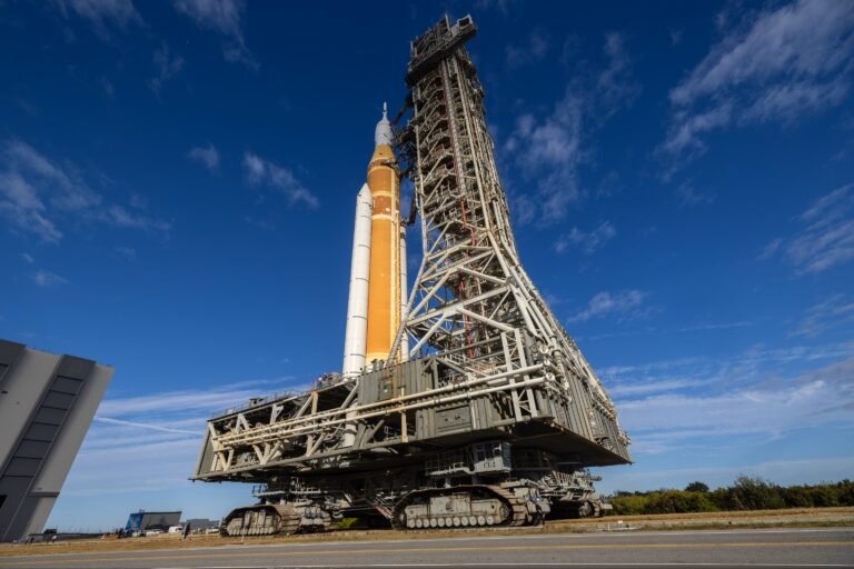 Artemis 2: SLS ve Orion ile Ay Yolculuğunun Kritik Adımı
