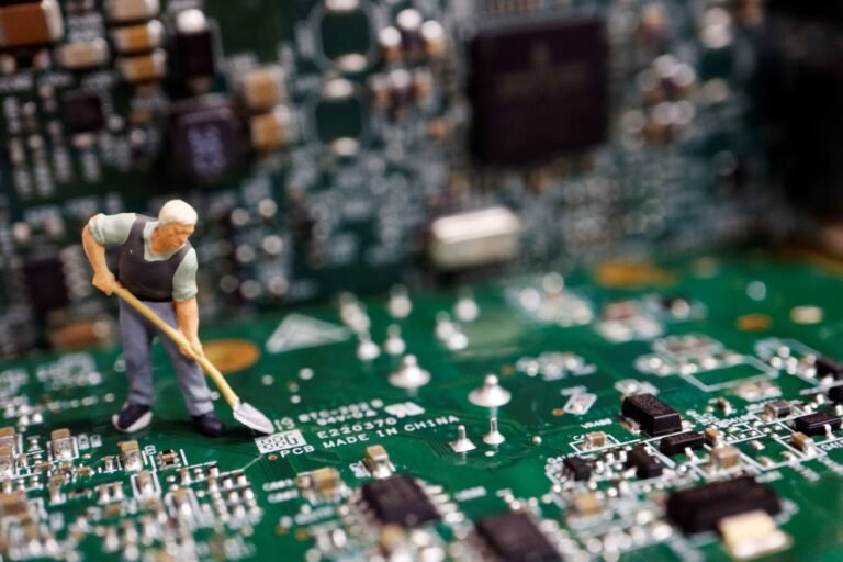 Çin’in Yarıyıl Etkileyen Yerli Üretim Hamlesi: Ekipman ve Aşındırma Teknolojilerinde Milli Kapasite Hedefi