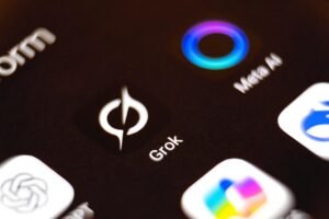 Grok ve X Platformunda Yapay Zeka Entegrasyonunun Tartışmalı Yolu