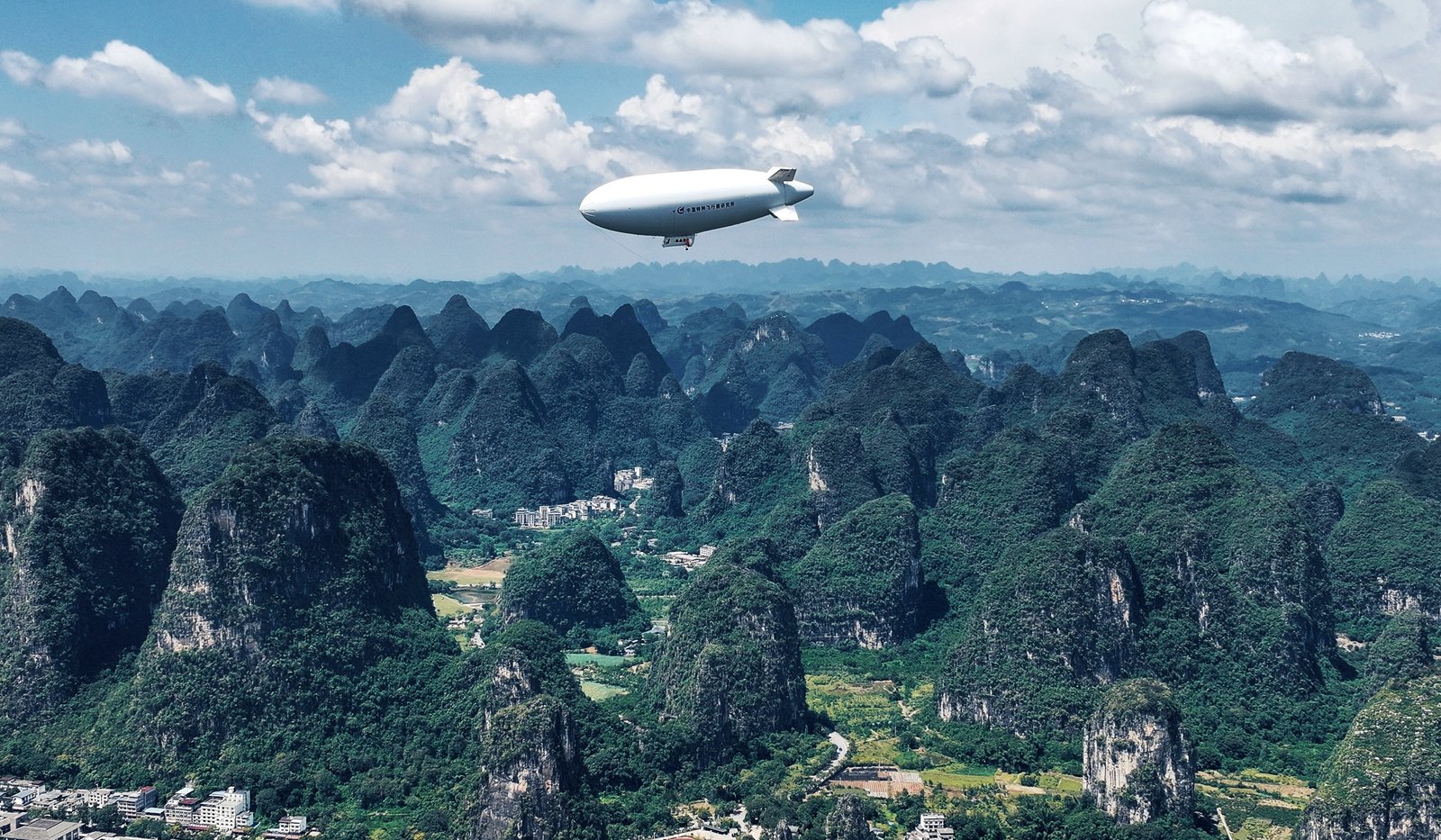 Hava Gemileriyle Düşük Miyatlı Taşımacılığın Yeni Ufku: Zeppelin NT ve AS700