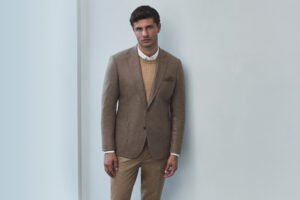 Hemington ile Zamanı Duran Erkek Ceketi: Kalite, Kalıp ve Sessiz Lüksün İmzası