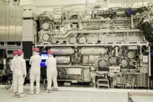 Intel ve ASML İş Birliğiyle High-NA EUV ile Üretim Dalgası: Twinscan EXE:5200B ile 1 nm Altı Gelecek
