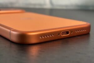 iPhone 17 Pro Serisinde Şarj Sırasında Gelen Tıslama Seslerinin İncelenmesi