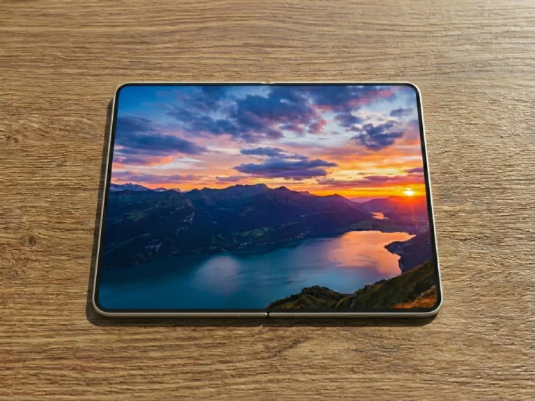 iPhone 20 Pro İçin Heyecan Dalgası: Anket Sonuçları ve Olası Sebepler