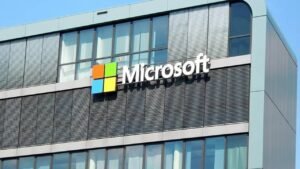 Microsoft’un Yükselişi: Yapay Zeka Destekli Sağlık ve Oto-Spor Ortaklıklarıyla Güçlenen Strateji
