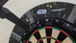 Star Wars Temalı Akıllı Darta Özel: Target Darts’ın Gelişmiş Dart Tahtası ve Özellikleri