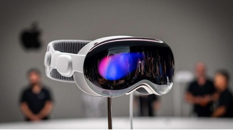 Vision Pro’un Yükselişi ve Düşüşünün Kesitleri: Üretim Kesintileri ve Pazar Tepkileri