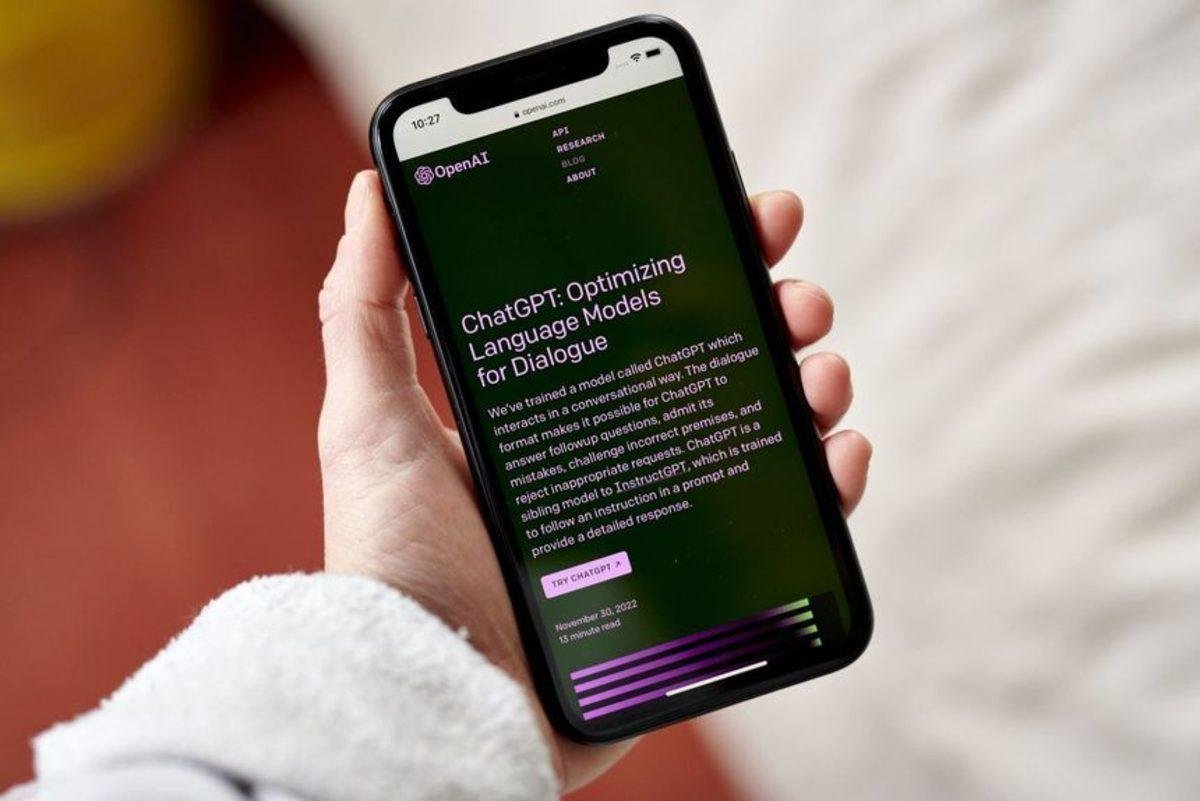 Yapay Zeka Eğitimleri: Esnek Öğrenme ve Uygulamalı Müfredatın Öne Çıkan Özellikleri